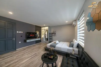 Deluxe Double Room with Balcony — Simmi Signature Hotel & Apartment